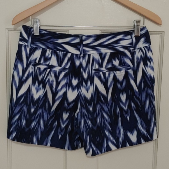 INC International Concepts Shorts sz 4 - Picture 2 of 4